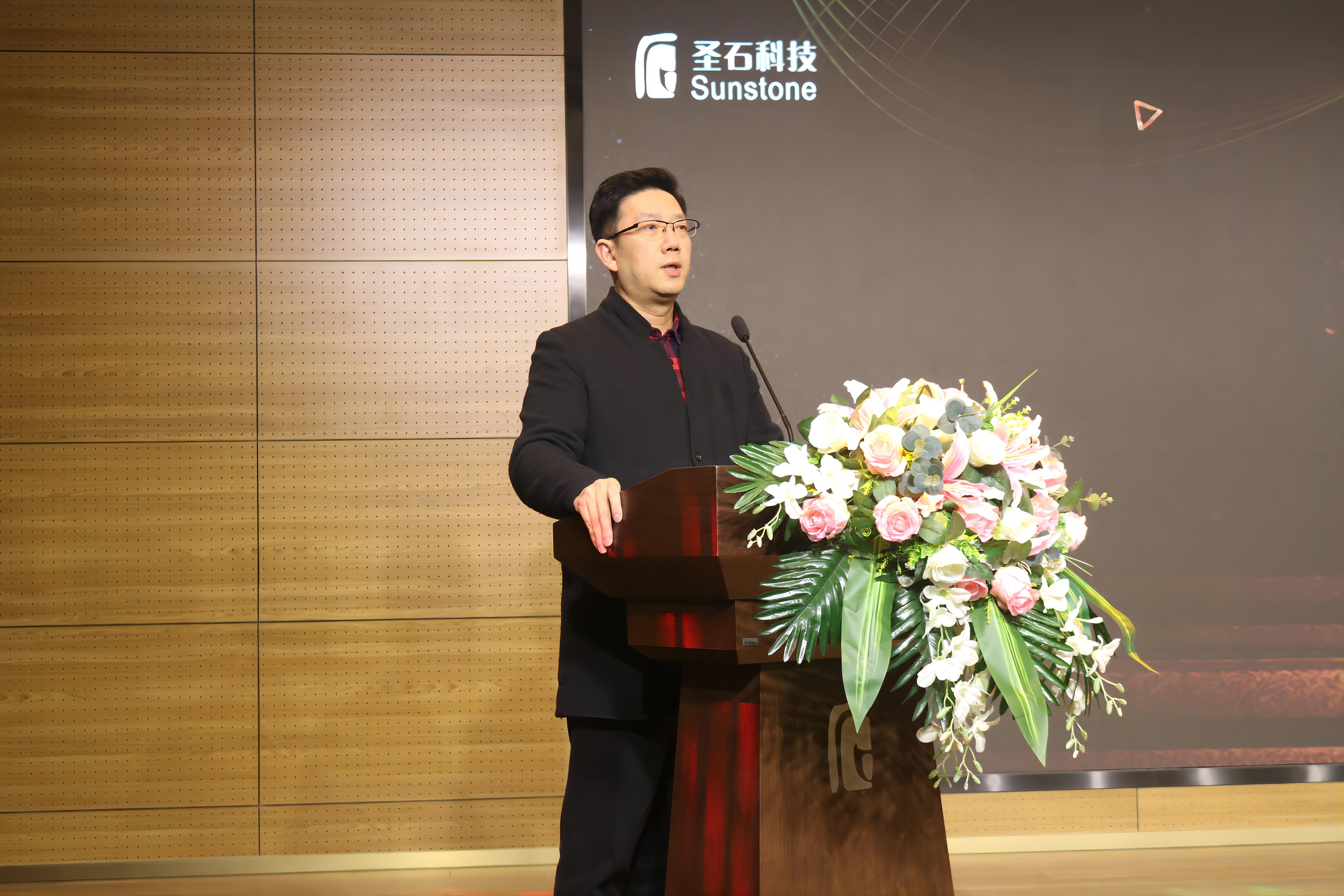 IMG_5780(1).jpg IMG_5780(1).jpg